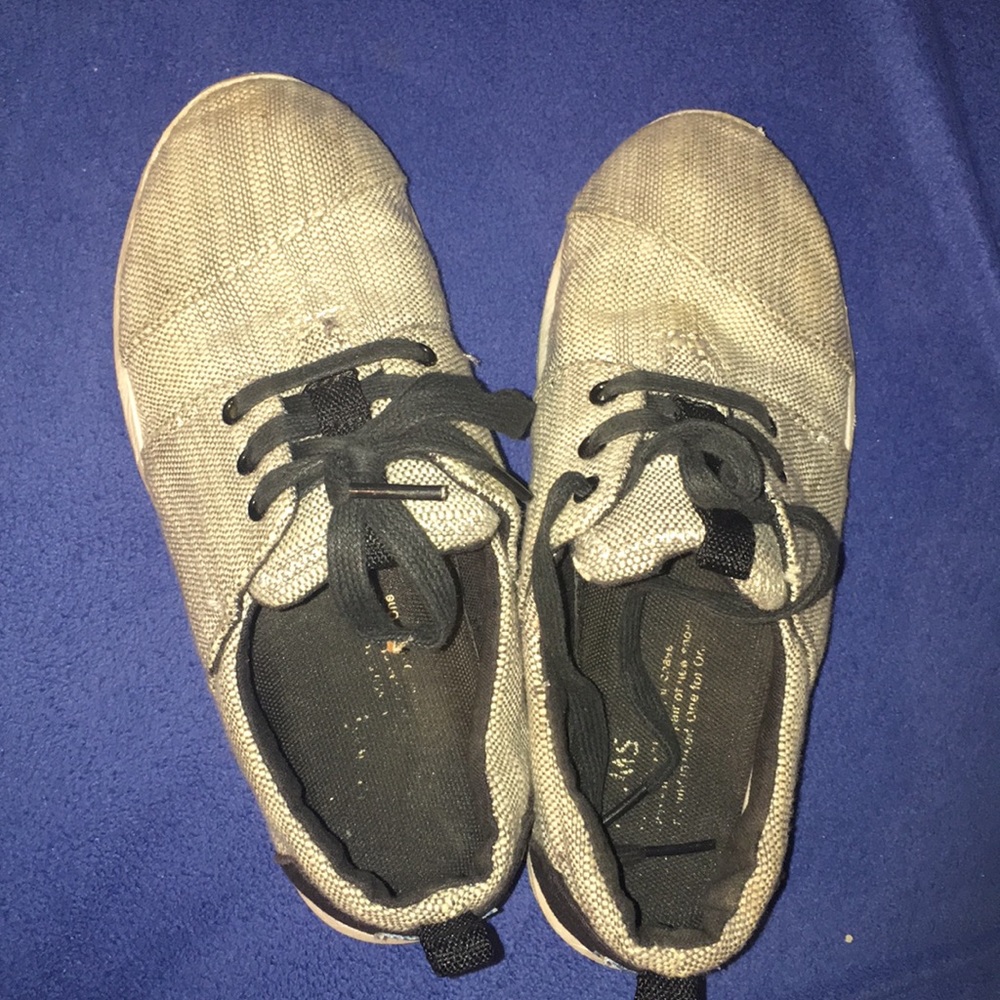 Boys shoes